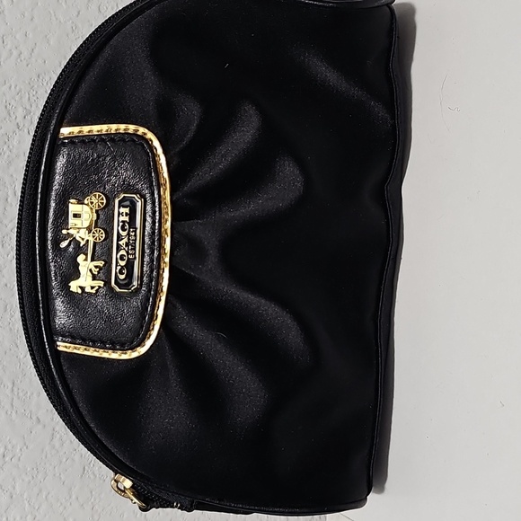 Coach Black Small Clutch Bag /Wallet Purple Lined - Picture 1 of 6